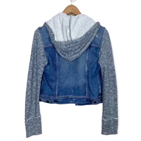 Free People Distressed Jean Jacket Womens Small Blue Gray Terry Hood Arms - Picture 3 of 11
